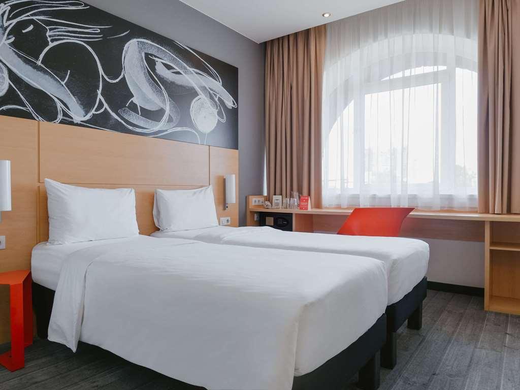 Ibis Moscow Oktyabrskoye Pole Hotel Quarto foto